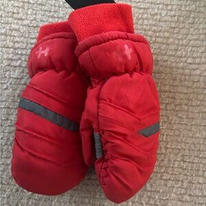 Cozy Red Kids Mittens4-6 years